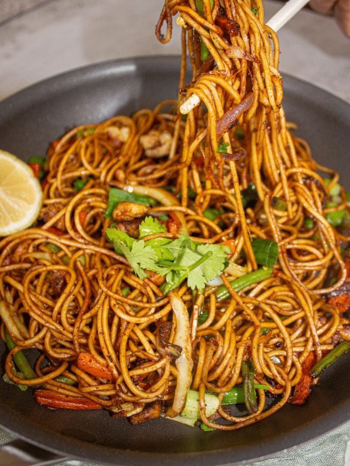 Spicy Veg Hakka Noodles